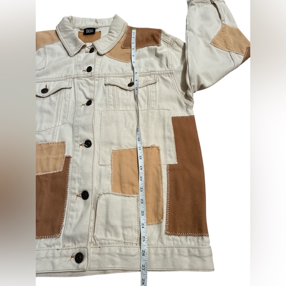 BDG Patchwork Denim Oversized Trucker Jacket Off White Tan. Size Medium. - Picture 11 of 13